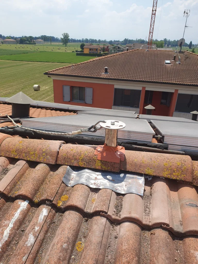 Installazione impianto anticaduta su edificio residenziale a Parma